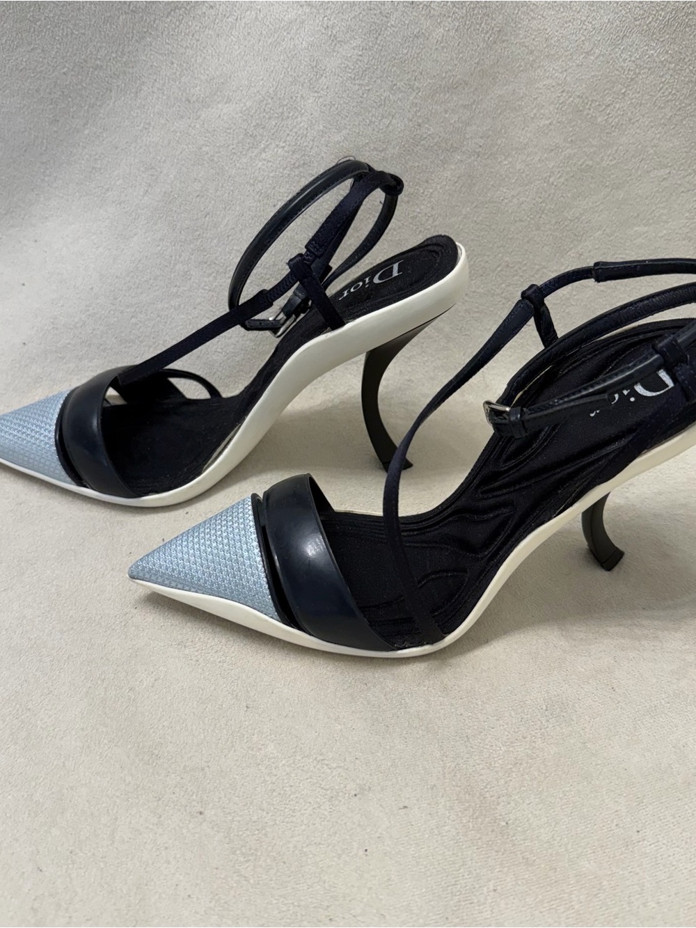 Christian Dior x RAF Simons 2014 Runway Light Blue & White Sculptured Heel Pumps - Picture 4 of 7